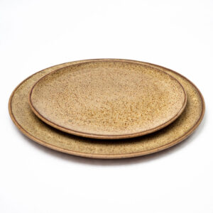 DUO_PRATO_DE_JANTAR_MOON_DOURADO_4_ALUGUEL_CERAMICA_ARTESANAL_EVENTOS_LOUÇA_PARA_ALUGUEL_MESA_POSTA