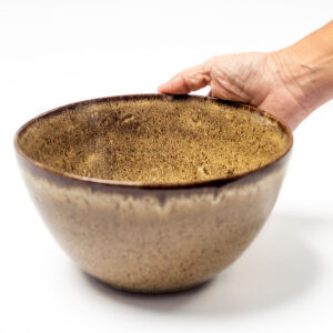 DUO_SALADEIRA_MOON_M_DOURADO_1_ALUGUEL_CERAMICA_ARTESANAL_EVENTOS_LOUÇA_PARA_ALUGUEL_MESA_POSTA